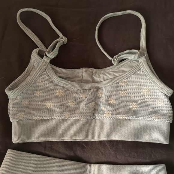 Frankie’s Bikinis Snowflake Pajama Set - Picture 6 of 8